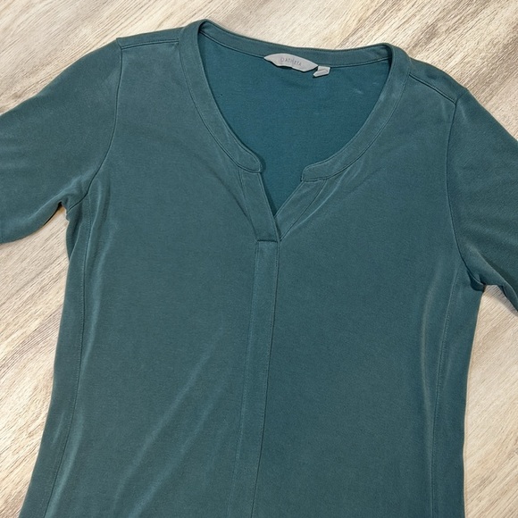 Athleta Women’s Teal Casual Short Sleeve V-Neck T-Shirt Short Dress / Size Small - Picture 3 of 8